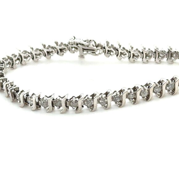 10K White Gold Diamond Tennis Bracelet (Missing 1 Diamond) - Picture 2 of 9